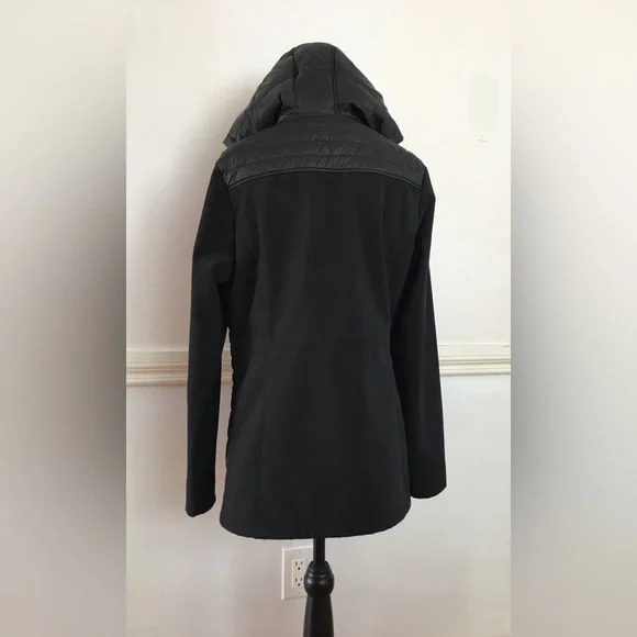 New Balance jacket - Picture 2 of 9